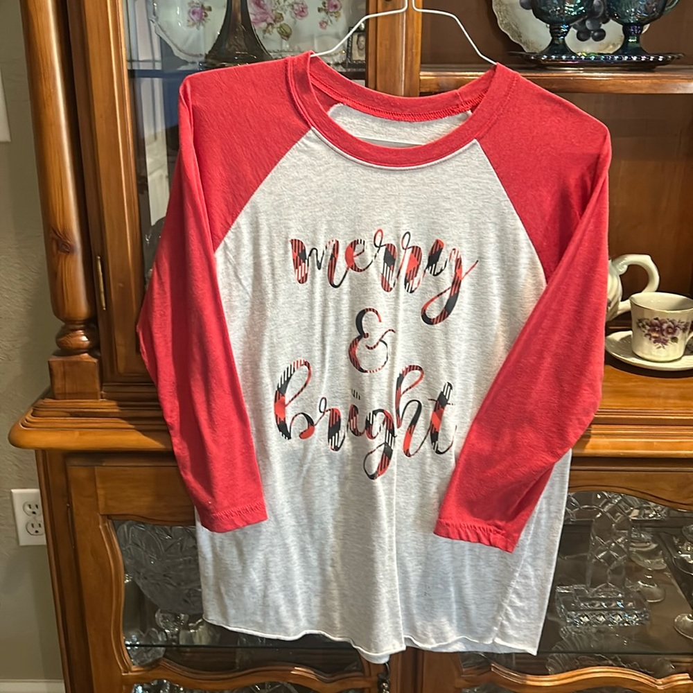 Christmas tee size M